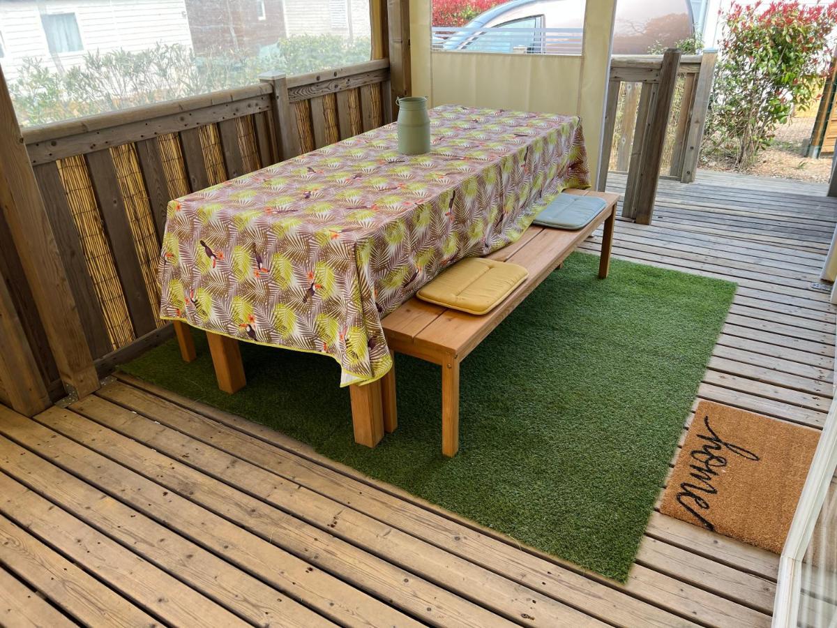Joli Mobil-Home De Vacances, Ideal Pour Les Familles Rocbaron Buitenkant foto