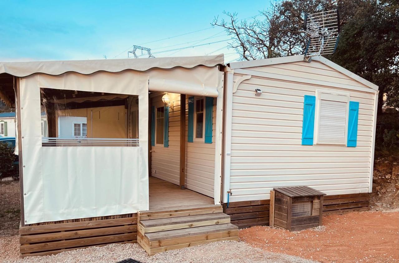 Joli Mobil-Home De Vacances, Ideal Pour Les Familles Rocbaron Buitenkant foto