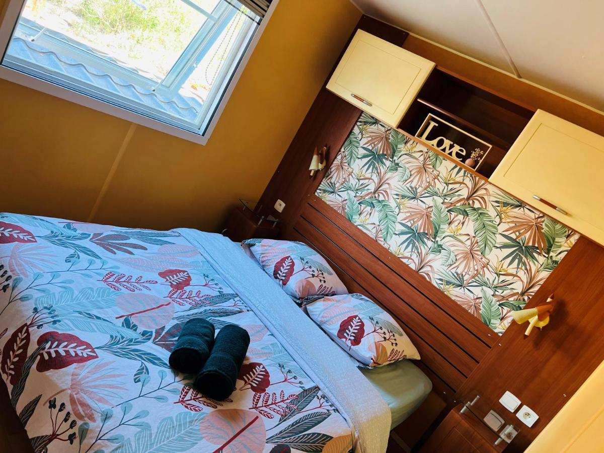 Joli Mobil-Home De Vacances, Ideal Pour Les Familles Rocbaron Buitenkant foto